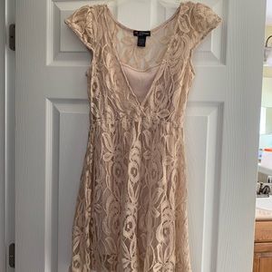 M cream lace overlay dress